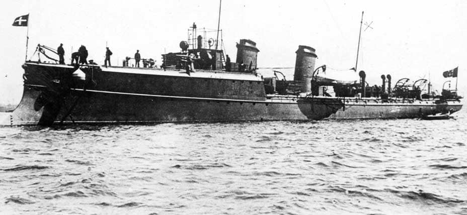Итальянский минный крейсер «Tripoli» (1886 г.)
